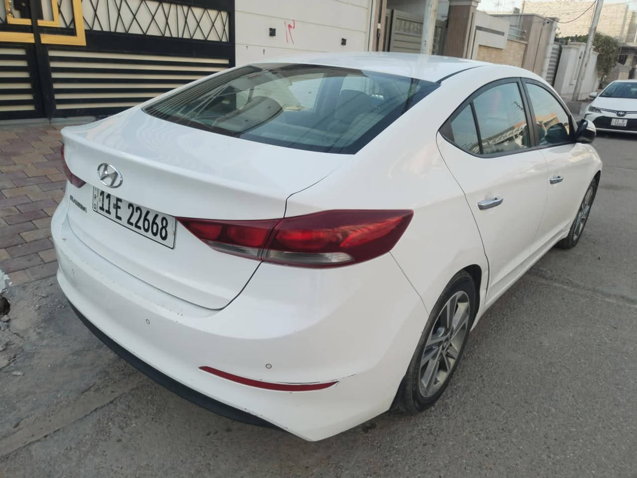 الانترا خليجي رقم بغداد نكريزي َمكفوله من الصبغ   بيها كم دعجه زغار واضحات بل صوره  ماشيه ١٣٠ بسمي  السعر 165
***********
