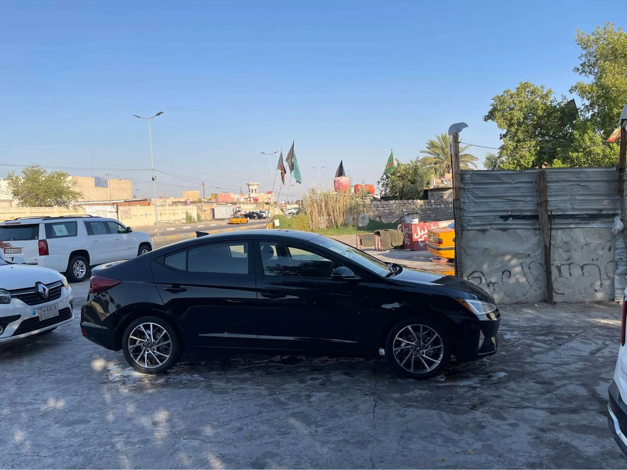 السلام وعليكم النتره البيع موديل 19 سياره وارد أمريكي حادثه خشم جاملق وبنيد مكينه 2000 دوش سياره جاهزه تبريد حداديه تخم تاير جاهزه الخير سياره رقم بصره معوقين باقي عليه ثلاثه اشهر وصير حله رقم الهاتف *********** سعر 117 وبيه مجال البصرة, العراق

