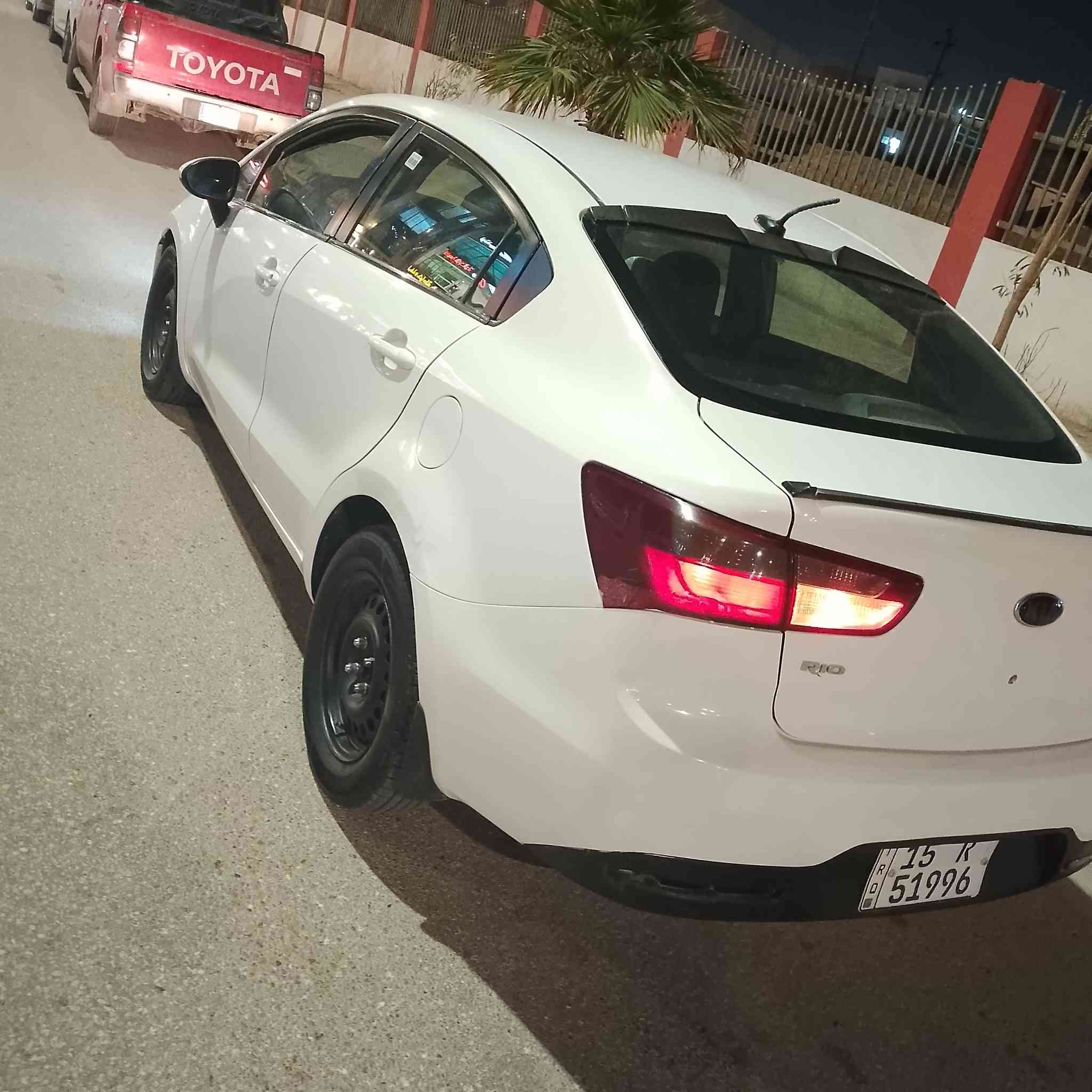 سلام عليكم كيا ريو موديل 13 وارد امريكي بيه قطعتين صبغ محرك 1600 السعر 85 العنوان  الانبار الرمادي للاستفسار اتصال بل رقم ***********
