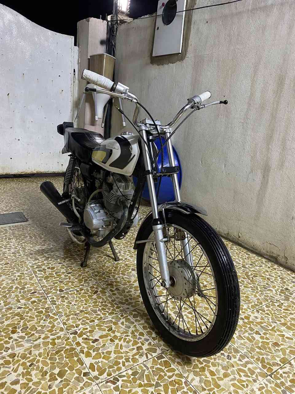 سلام عليكم
مطور نامه. لبيع 
   شرط كله نضيف   
  مجرد بس ويل وره شويه عواج بي 
 نشط  نار 
سعر ٣٠٠ وبي مجال  مروس هم عادي  تفصيل خاص وستاب ***********
