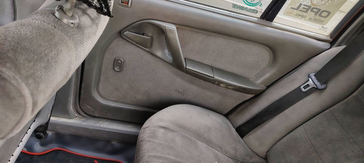 سلام عليكم اوبل اوميكه محرك وكير خير من الله محرك 2400 اوتو محرك 4سلندر سياره بلاديه صدر امامي خلفي جديد تخم تاير صاحبهه جيراني مكاني بغداد ***********
