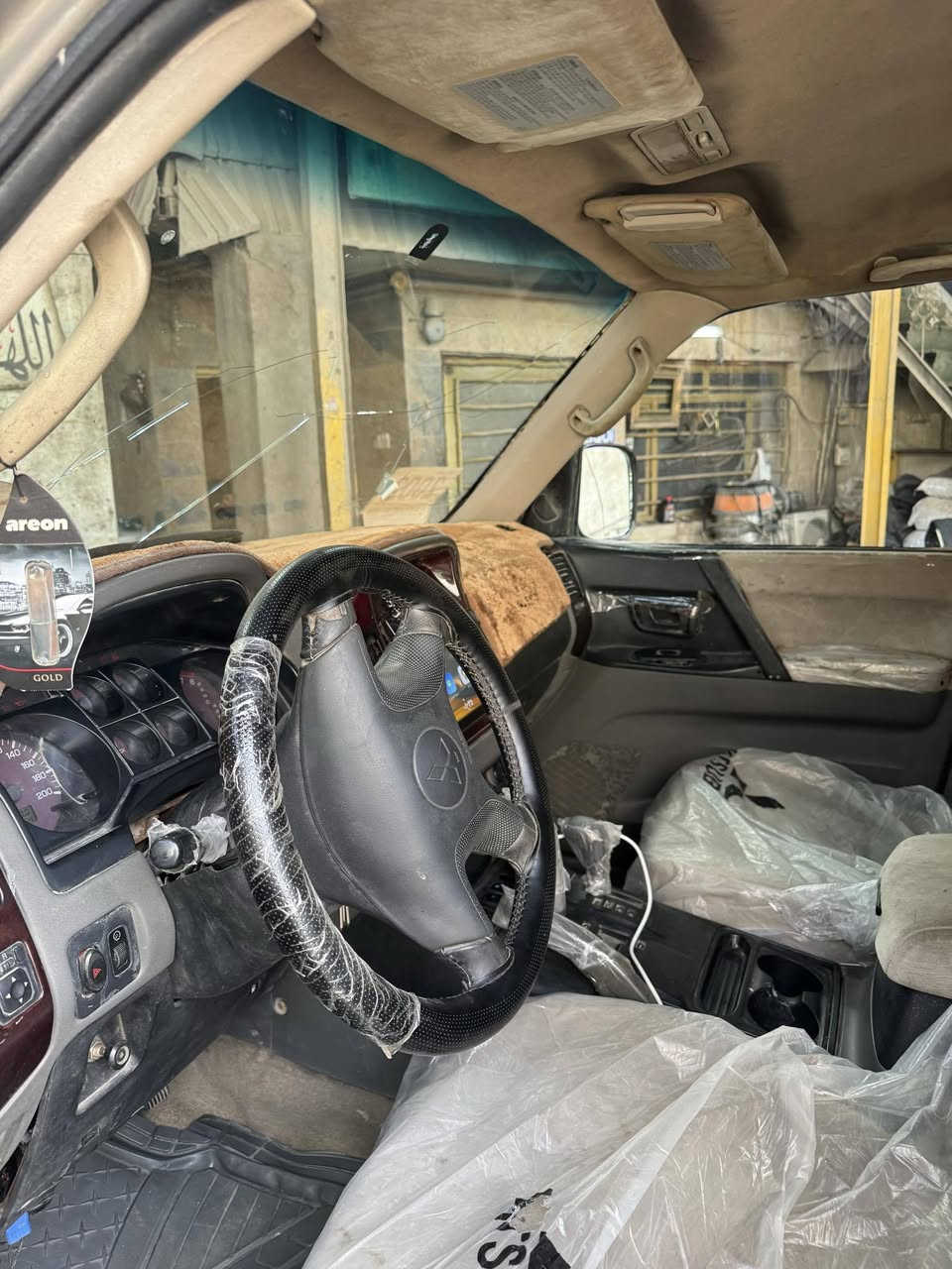 باجيرو ٢٠٠٢ بعدها عل رقم القديم وجاي اسوي بل معامله مالتها تواصل
***********
