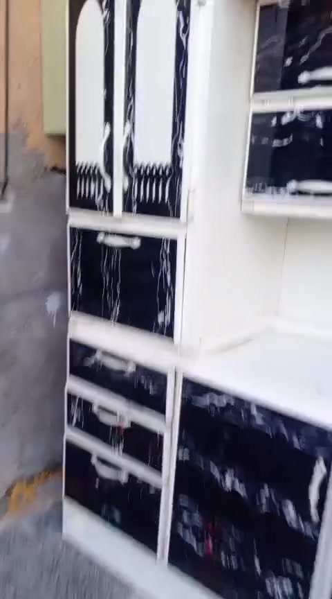 كاونتر نضيف متر ونص وال سنك متر ونص سعر 225 طباخ شغال على الفحص سعر 140 مكان بغداد يوجد توصيل للاستفسار واتساب ***********
