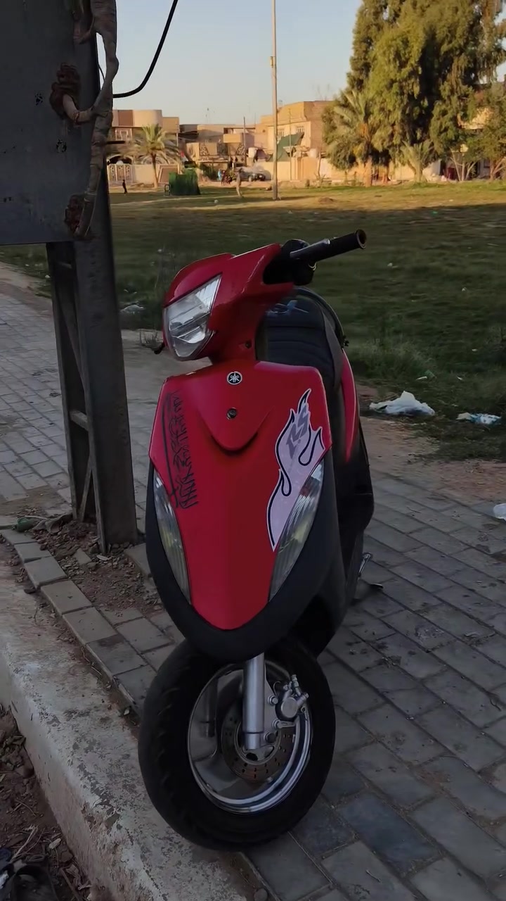 سلام عليكم ماكس عدله 2003 ماشيه 31 الف لطبوشه 49 بلاديه 
دراجه مفتوحه بس ولفات 
بيهه وصل معرض 
دراجه نضيفن حسل شلعتهه مو كلش قويه حاط غرز ثگال 
معدل طياره 
سعرهه, 700او مراوس اب اربعه گير 
وبيهه مجال للطيبين 
مكانهه كربلاء انتفاضه الثاني 
رقم التلفون ***********
