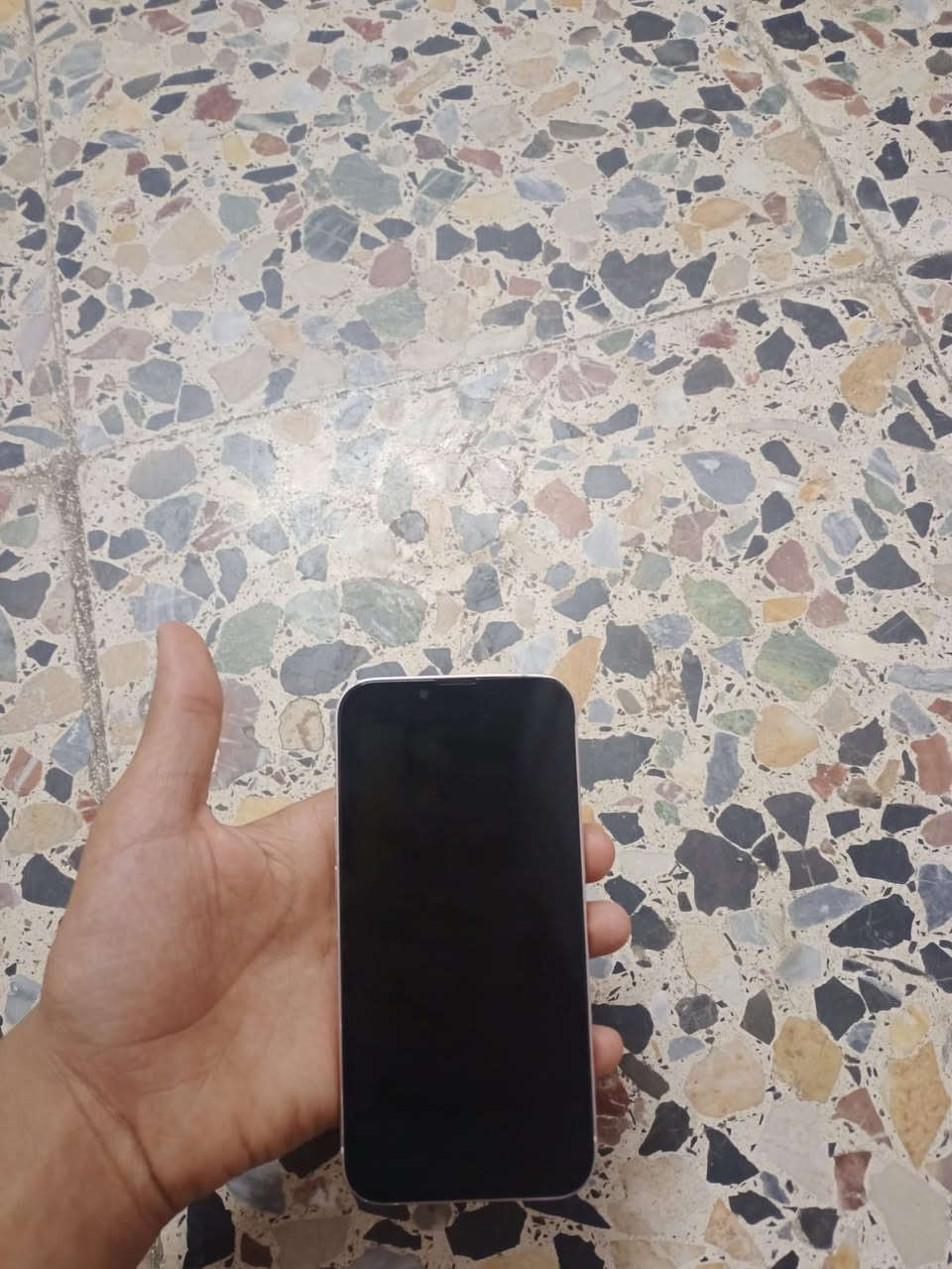 آيفون ١٣ عادي
ححبيبى الجهاز كلش نضيف بس بي هاذني ضربتين وشاشه مبدله بس اصليه بطاريه ٨٢ لا مبدله ولا مرفوعه والذاكره ١٢٨ فيس ايدي شغال كلشي شغال والسعر
٣٥٠ عندك استفسارع هاذه الرقمي ***********بغداد بلديات
