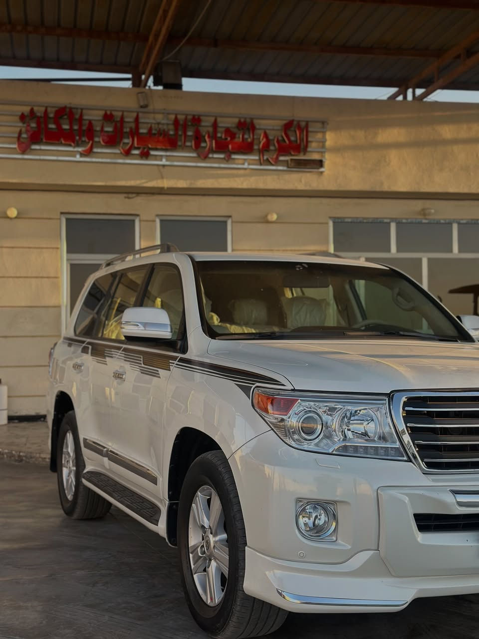 👑 شركة جمال الكرم والسد العظيم لتجارة السيارات 👑

 تفاصيل ومواصفات السيارة: عروض المستخدم بلشت من اليوم 
 الحالة:سيارة واحدة مستعملة (بحالة الوكالة ونظيفة جداً).
 الفئة: GXR بريم
 الموديل:2013
 المحرك:6 سلندر (V6) 
 العداد:157 ألف كم فقط (حقيقي).
 الرقم:لوحات أربيل(جاهزة للتحويل أو الوكالة مباشرة).
 الفحص:فحص كامل، مكفولة من النواقص وجاهزة للاستخدام 
 
 ✨ ليش تختار شركة جمال الكرم والسد العظيم؟
لأننا نوفر لكم السيارات المضمونة بالفحص الحقيقي والمصداقية العالية، مع تقديم أفضل الأسعار والتسجيل المضمون في السوق العراقي.
 📞 للاستفسار والتواصل لمعرفة السعر:
يسعدنا ويشرفنا زيارتكم لمعرض الشركة أو التواصل مباشرة مع محمدالكرم عبر الأرقام التالية:

 📱آسيا سيل:***********
 📱زين العراق:***********

 العنوان: بغداد - [البياع / اليوسفية]

#تيوتا #لاندكروز #لاندكروزر_قديم #لاندكروزر_للبيع #لاندكروزر2022
