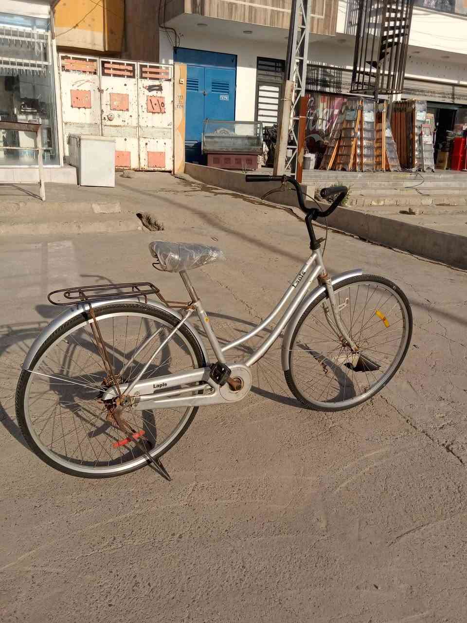 بيسكل للبيع  نظافة كدام العين وضع شركة مال شحن  حجم ٢٦ سعر ٦٥ وبي مجال متوفر وتساب *********** مكاني الايسر وتساب وفيس
