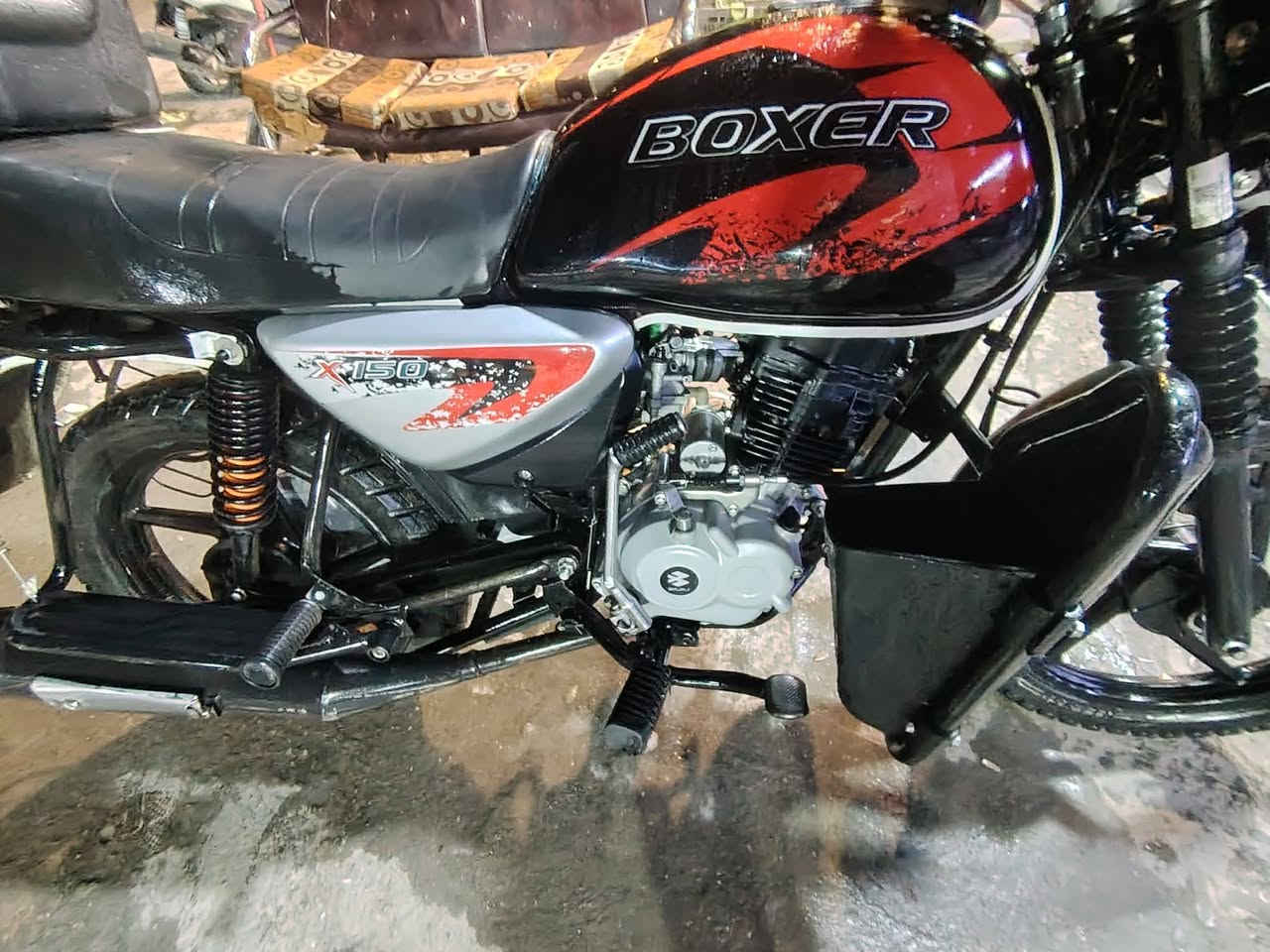 سلام عليكم دراجه البيع بوكسر موديل 24شرط الفحص برغي ممفتوح بيه رقم اربيل بأسمي دراجه سعر مليونين وربع وبيه مجال الشراي يتواصل وياي عل رقم او مراسله *********** مكاني بغداد حي العدل
