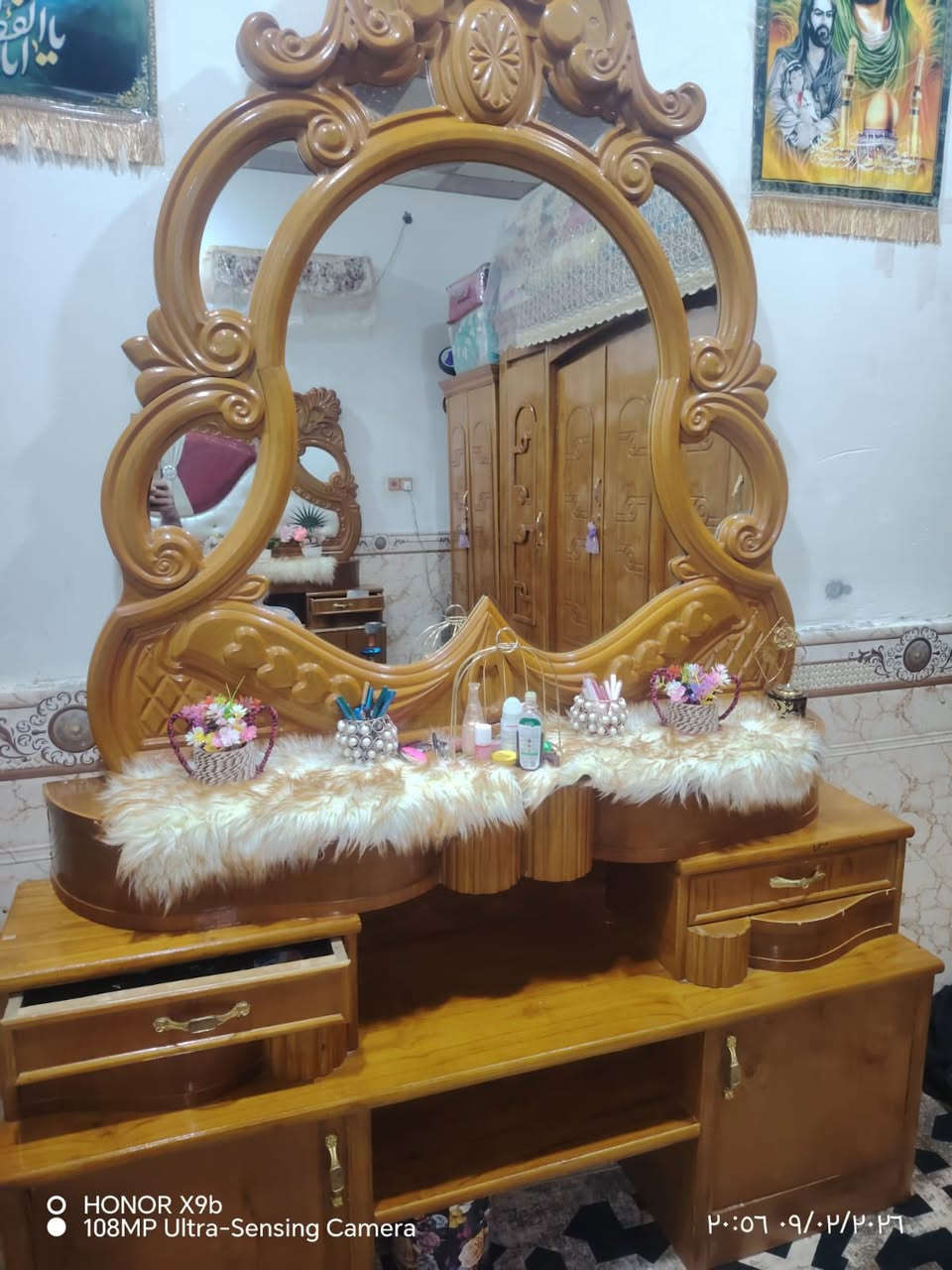 السلام عليكم غرفه أخشاب اصليه مستعلمه ونضيفه. سعر٧٥٠ وبيها مجال عنوان البصره حيانيه التصال على ***********
