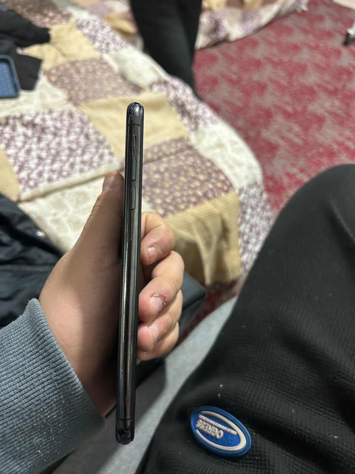 ايفون اكس ماكس
اصل فيس ايدي 

مغير شاشه 

بطاريه نسبه ١٠٠  بتدوم ٦ ساعات 

٦٤ جيجا

للبدل  على ١١ حتى لو كان فيه مشاكل


**إذا كنت صاحب هذا الإعلان وتريد حذفه لأي سبب، رجاءا أرسل رسالة إلى الدعم الفني**