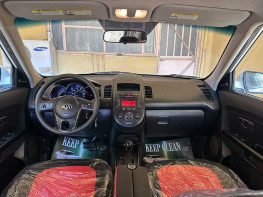 السلام عليكم كيا صول للبيع موديل 2013 رقم بابل انكليزي بئسمي شخصياً ماشيه 75 مكينه 1600 جي دي اي سياره جديده بمعني الكلمة مكفوله من الضربه والصبغ والتبديل حادثه حلو مال امريكه فقط بارد وتكحيل بالبنيد والجاملغ بدون تبديل اوصبغ نفسهن مصلحات حتى الدعاميه نفسه مصلحه جاهزه من اي شي تخم تاير باتري دوشمه ارضيه وكشنات  مكينه كير حداديه تبريد مكان السياره بابل الحله قرب مجسر نادر السعر ب113 للعلم كلشي اكو بالسوك وكلشي بسعره للاستفسار الاتصال على الرقم  ***********
