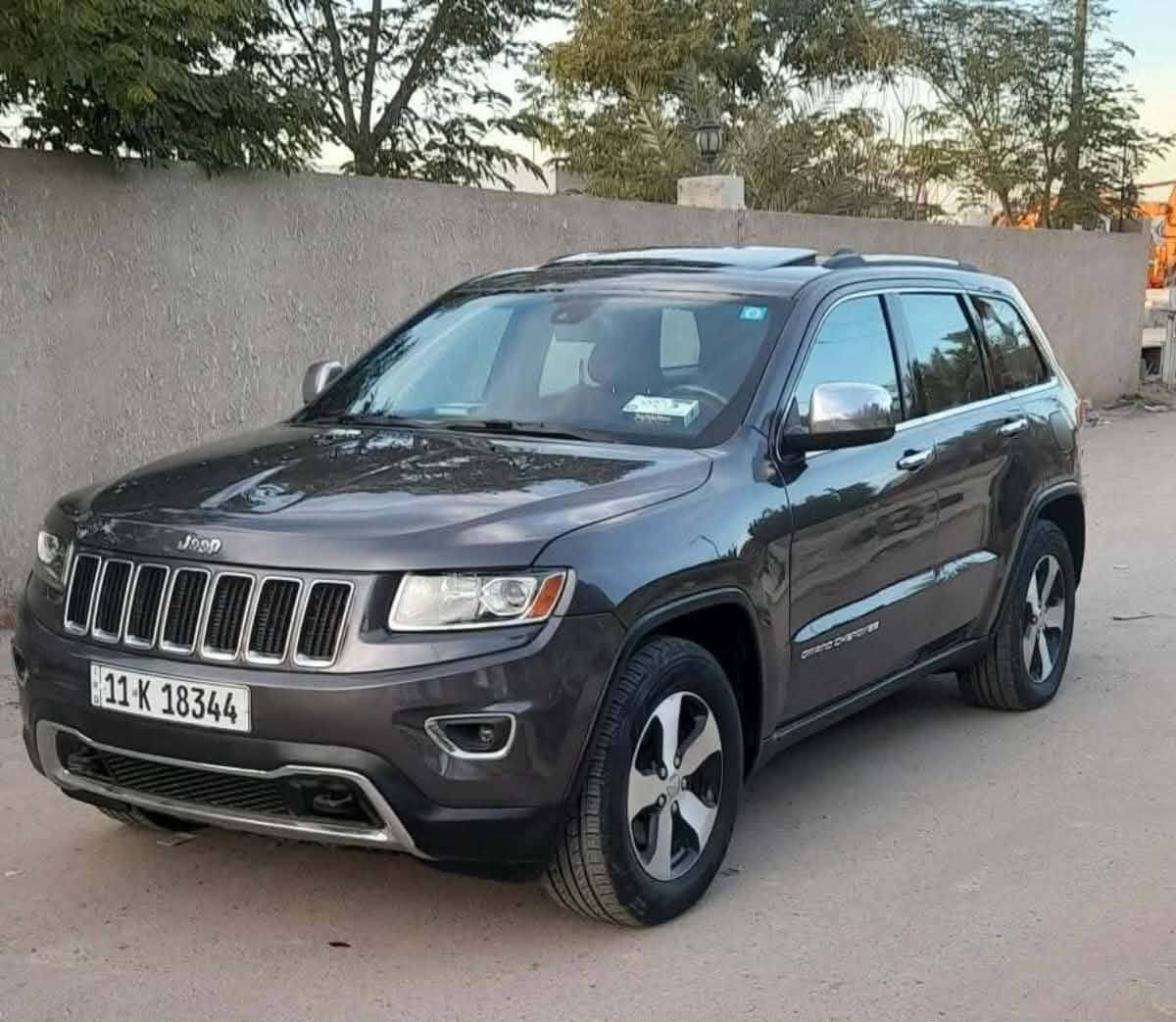 سلام عليكم جيب 2014 فول مواصفات محرك 6 سلندر سياره جديده ومال بيت رقمه بغداد مشروع وطني بسمي رقم جديد هزه جديده كير محرك صدر جديد مراوس أو لبيع مكاني بغداد الدوره  سياره بدون يرباك بيه خشم جملغ والبنيد وبيه باب كلير رقمي *********** السعر 185 بغداد, العراق
