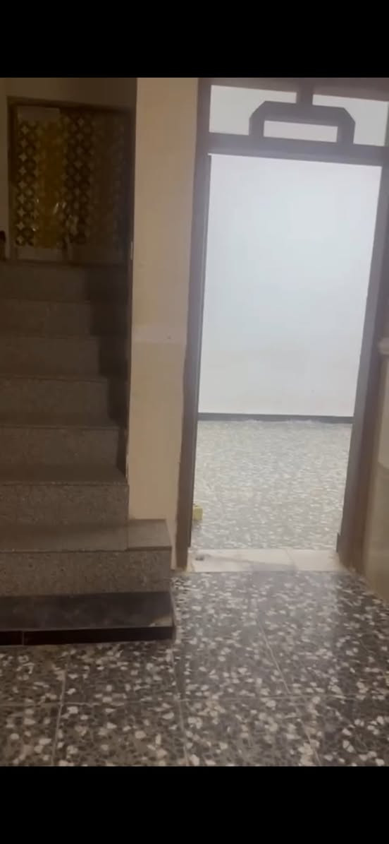 للإيجار 

نزال قرب كليه العلوم الاسلاميه 

200 متر. حديث جدا 

طابقين 4 غرف نوم 

بدل  الايجار 550

‭0786 959 8192‬
