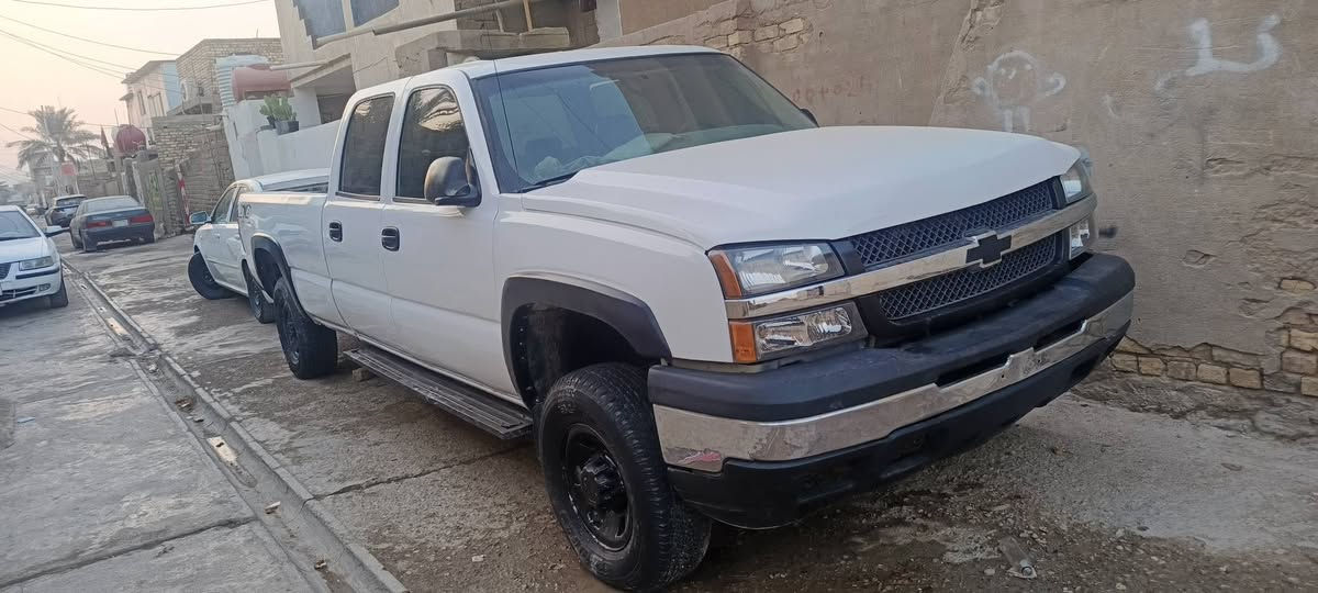 سلفادور مزاد ٢٠٠٦
السياره جديد تخم تاير حداديه
دفع رباعي جاهز السعر ٦٥ كوت
***********
