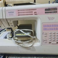 ماكينة خياطة • ياباني