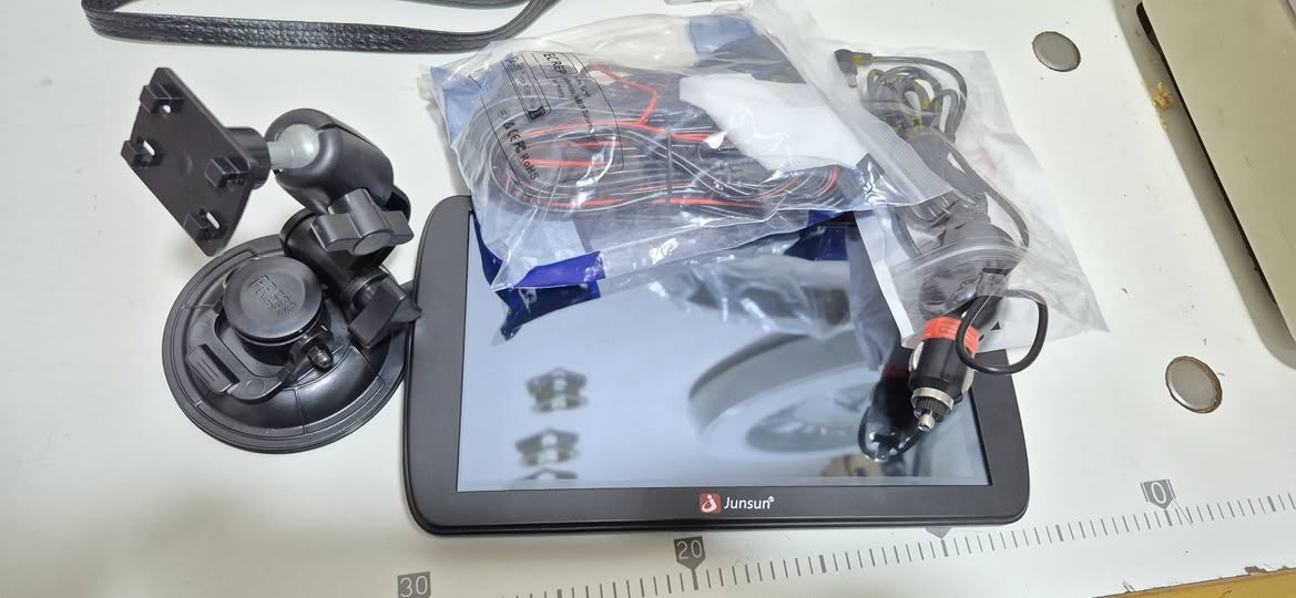 كوامةت اوى رةسمى بكرة بؤم بنيرة فايبةر هةية كةياندنيش هةية ***********بازيان السليمانية, العراق
