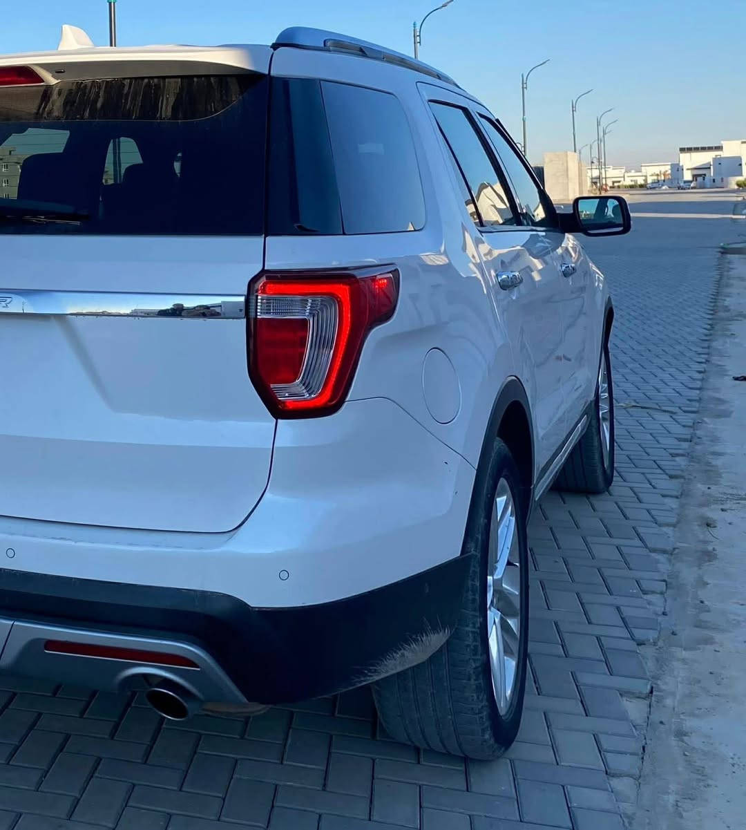 للبيع فورد اكسبلور 2017فول  ليمتيد***********
