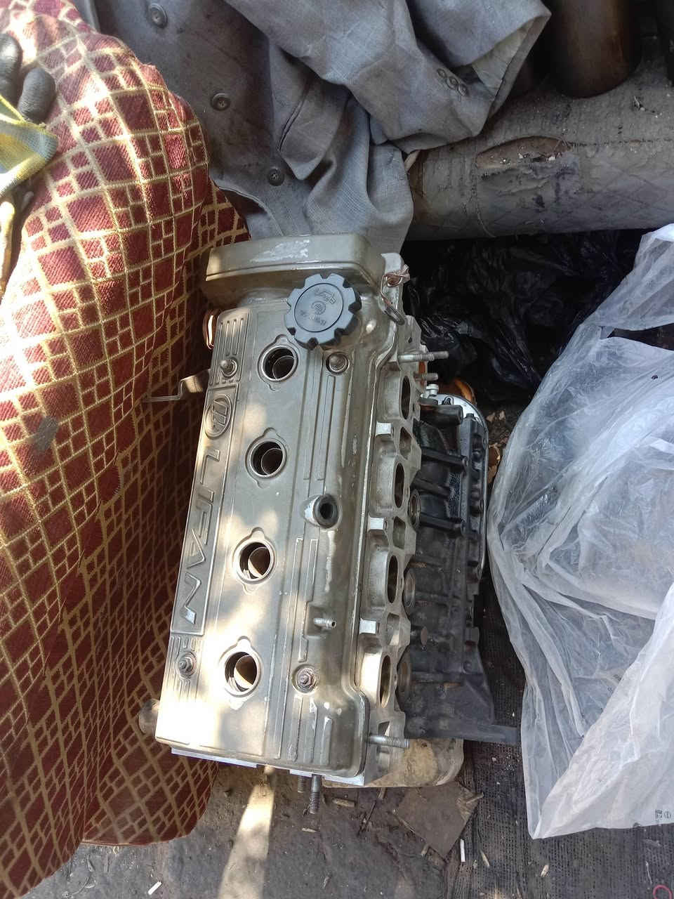 السلام عليكم
محركين جاهزات للشد والتشغيل الاول كورلا والثاني ليفان 620 بظمان 10ايام  وگير ليفان 620 للبيع للاتصال ***********
