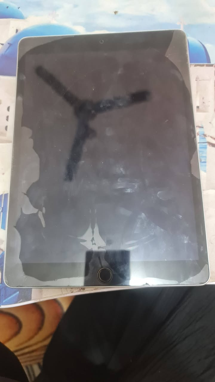 ايباد 9 نضيف حيل .هاي الفطور بلزكه مو بشاشه جديد شخط مابي. رايده ب150
مكاني بوبيات


**إذا كنت صاحب هذا الإعلان وتريد حذفه لأي سبب، رجاءا أرسل رسالة إلى الدعم الفني**