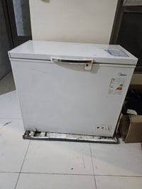 مجمدة نضيفه • تجميد فول • ٢٥٠لتر