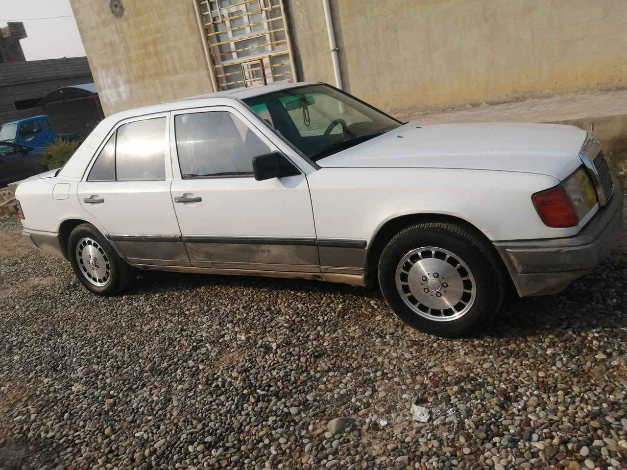 للبيع مارسدس دب موديل ١٩٨٧رقم صلاح باسمي دولي محرك كير بطه شرط جديد *********** / ***********  السعر 50 ورقه بي مجال
