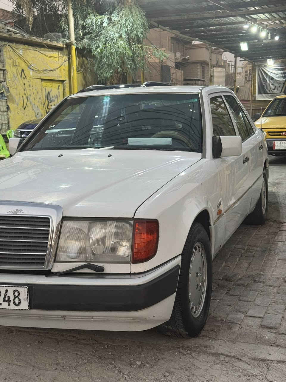 مارسدس محور بطه ثنين ونص
موديل 91
سياره نضيفه كلش 
باسمي تحويل ثاني يوم 
سعر خاص او تصال ع الرقم 

شراي يتصل ***********

