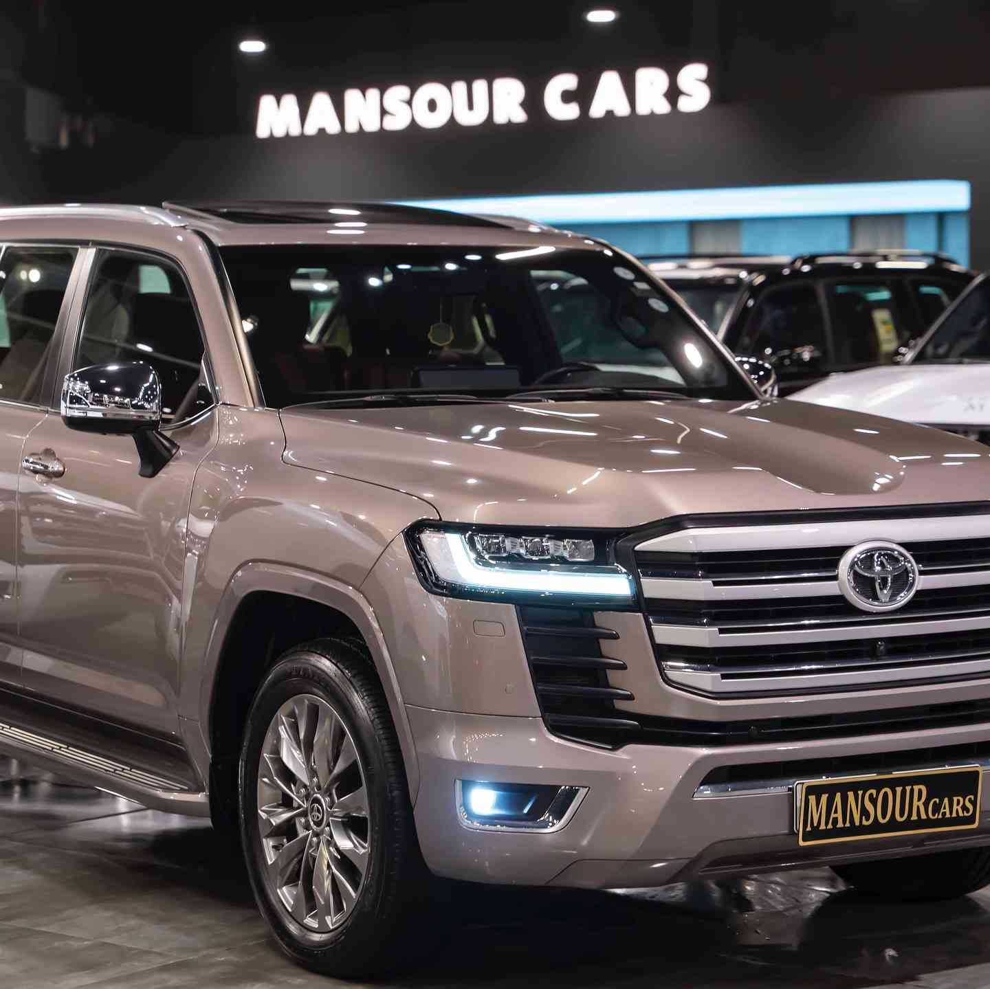 ‏Mansur cars 
عربي / كردى 
.  
النوع : TOYOTA 
الموديل :  VXR 
سنة  الصنع :  2022
المحرك :  V6TT
ناقل الحركة :  AUTOMATIC 
نوع الوقود :  بنزين
الحالة :    خليجي 
عدد الأميال  : 47,000
‏#MANSUR_CARS_ERBIL_F1    
:::::::::::::::::::::::::::::::::::: 
درووستکراوی :- TOYOTA 
مۆدێل :  VXR 
ساڵ :2022
بزوێنەر : V6TT
بگۆری بزوێنه‌ر :  AUTOMATIC 
سوتەمەنی :  بنزين
دۆخ : خليجي
ماوەی رۆشتوو : 47,000 كم
‏ ‏#MANSUR_CARS_ERBIL_F1 
:::::::::::::::::::::::::::::::::::: 
‏‎‏‎🗺️ العنوان: ERBIL- 40m STREET 
‏ / MANSUR CARS
‏‎‏‎📱 للاستفسار يسعدنا تواصلكم معنا على الأرقام التالية
‏‎‏‎📱بۆ زانیاریی زیاتر خۆشحال دەبین بە پەیوەندیتان بە ژمارەکانی
 
***********
***********
