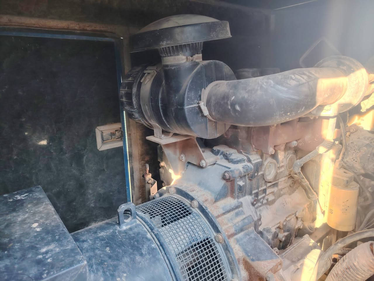 للبيع مولد بيركنز كاتم عنوان ناصريه سعر خاص***********
