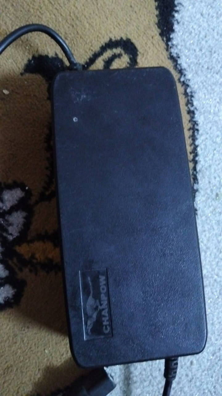 السلام عليكم عندي شاحنه  مال دراجة شحن سته باتري السعر 30


**إذا كنت صاحب هذا الإعلان وتريد حذفه لأي سبب، رجاءا أرسل رسالة إلى الدعم الفني**