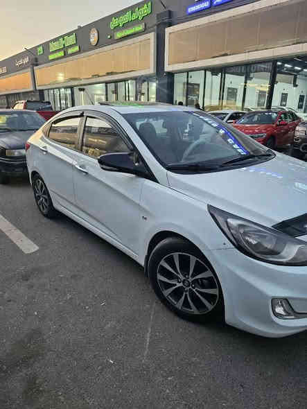 اكسنت مضلع
موديل ٢٠١١
مكينة وكير شرط
هزة جديدة رقم جديد
واني الشرعي
صبغ فقط الداير الورة وراس البوند
السعر ١١٠ وبيها مجال
رقم التلفون ***********
اسيا ***********
