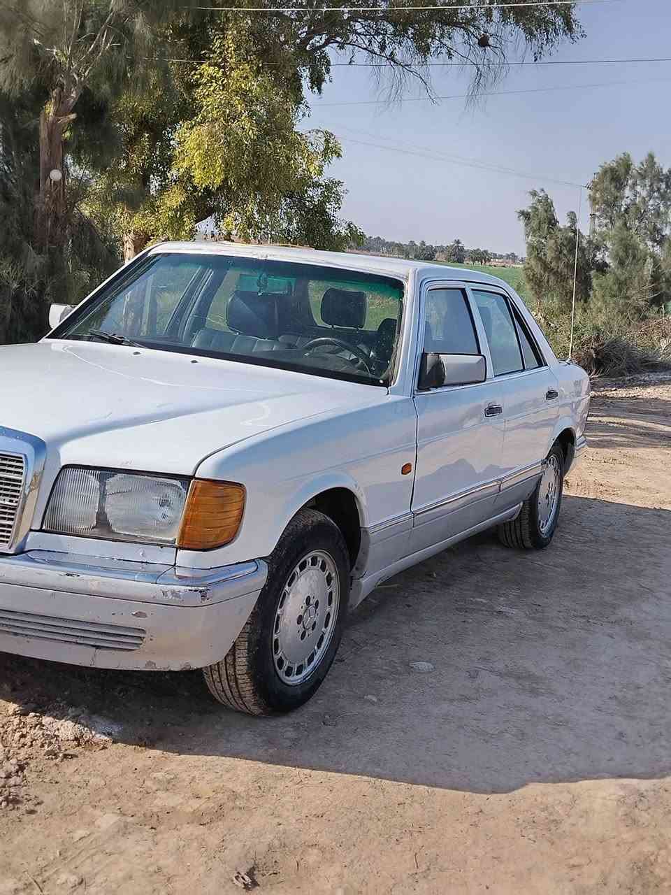 سلام عليكم
للبيع مارسيدس رئاسي 

موديل 85

محرك جديد 2500 و الكير بي ضعف 

رقم دولي راعيهة يريد مداور 

سياره حلوه و سعرهة مناسب 45 و بيهة مجال لطيبين 

سياره بلاديه ما مصبوغه 

العنوان ميسان 

***********
