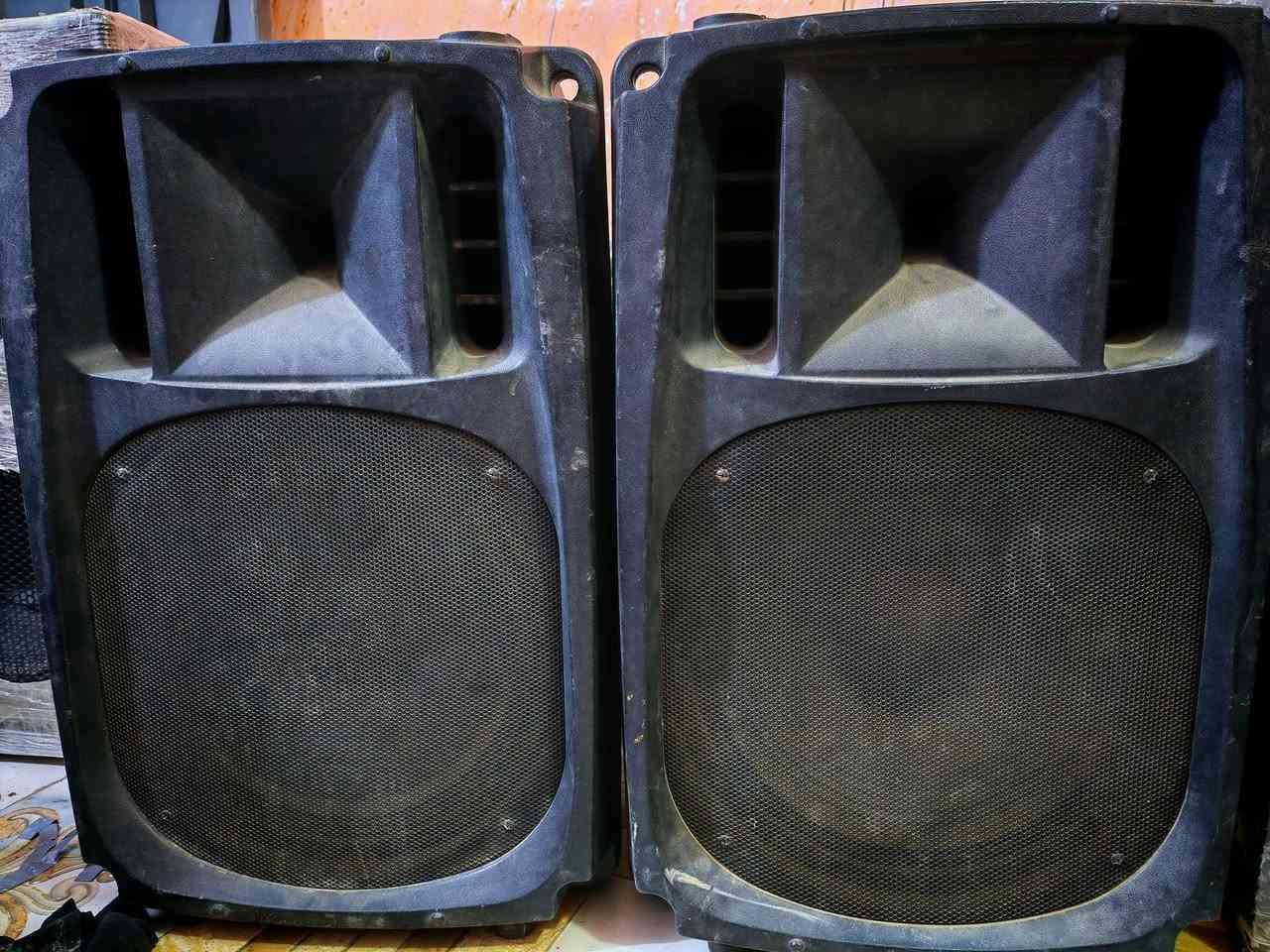 سماعات ١٧دبيلو
٤ ازواج للبيع
للاستفسار المراسله واتساب أو الاتصال
ع الرقم ***********
