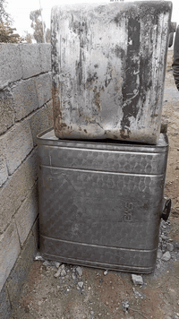 دنكير للبيع + تانكيات عدد 2 
الهاتف ***********
