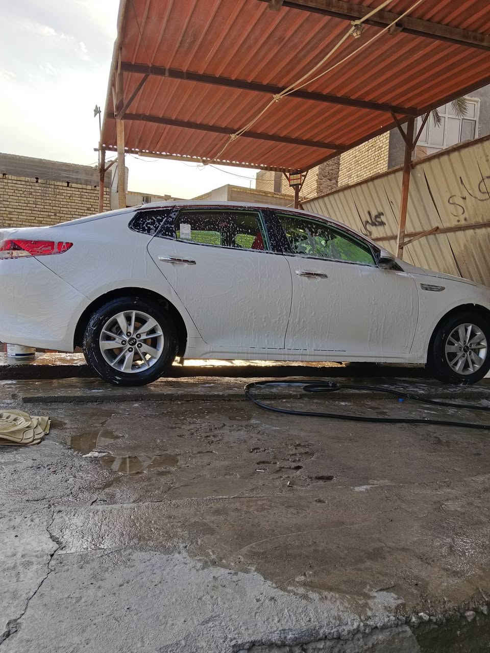 سلام عليكم سيارة كيا ابوتيما موديل 2018 كير ومكينة وحداديه وتدفئه وتبريد السيارة  جاهزة من كلشي الرقم بغداد بأسمي المكان ناصرية السعر 145 الرقم***********
