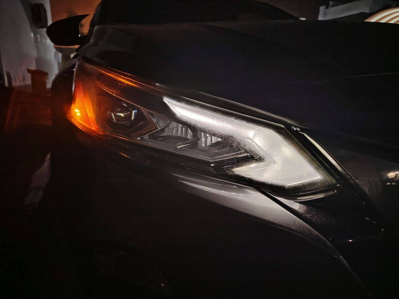 سلام علیكم 
زوج لایتات امامي نیسان التیما مودیل 2022 SV عدسه و لد الجهة السایق بلادي  ظهرها مكسوره یرادلها تبدیل جم قطعه مكسوره ویاها والجهة السكن تجاري بس بي زرف من جوه جام اثر برغي سریع ارید ابیعهم السعر 150 الف بي مجال .
*********** واتساب.
