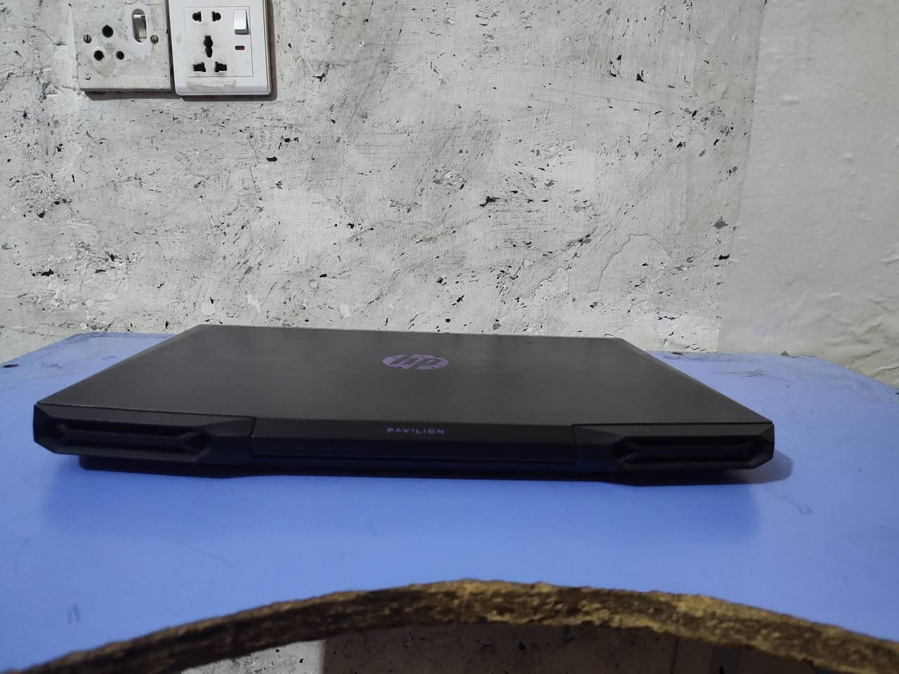 لابتوب جمينج! 
HP بافلون جيمنج

كوراي 5 جيل 10 فئة H
gtx1650ti 4gb
ram 8
ssd 256
نظافة عالية 
السعر: 500 ألف 
تواصل خاص او رقم ***********
