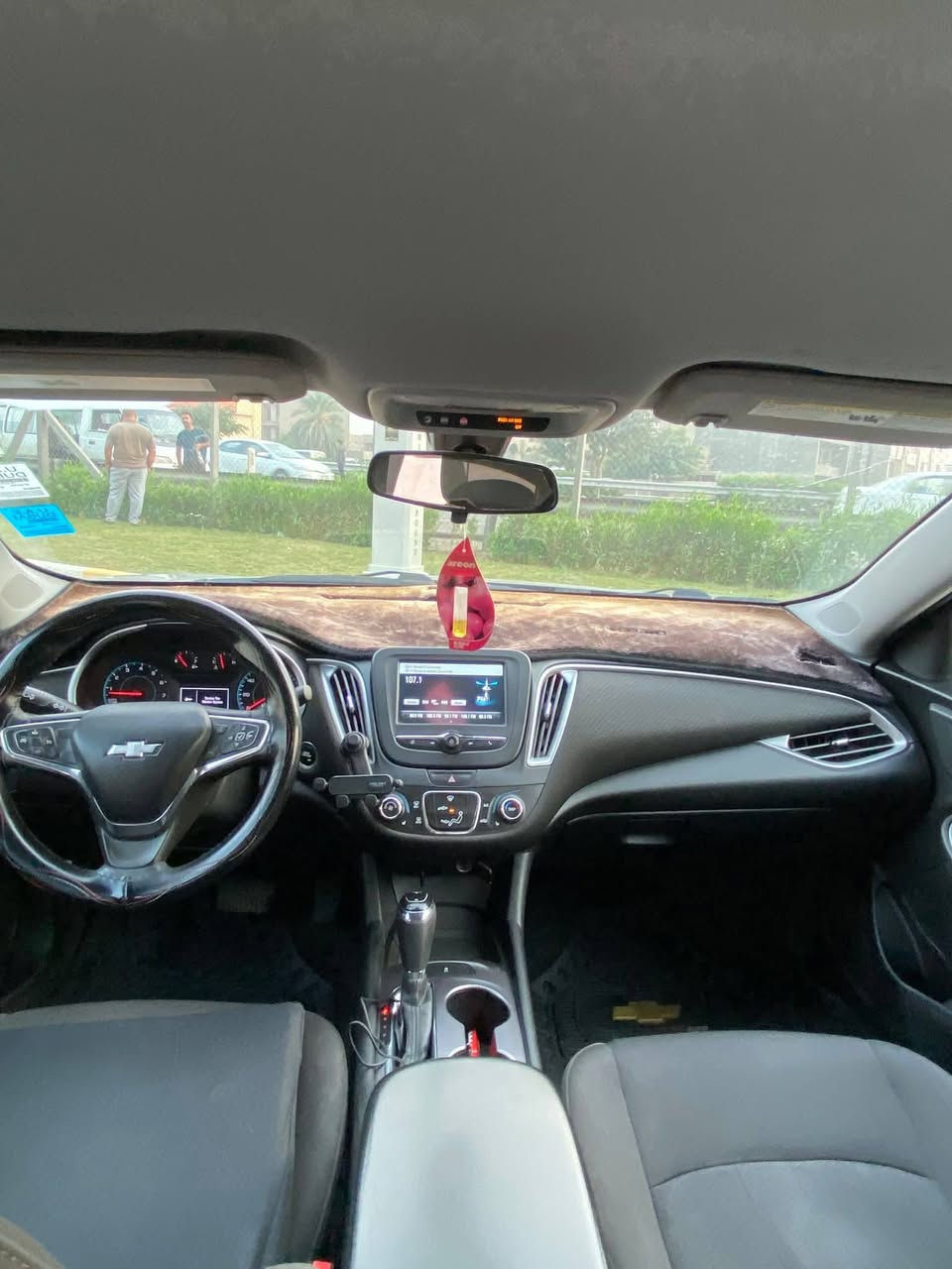 ﷽
#السلام عليكم 
 🔺 اللبيع 🔺
شوفرليت ماليبو امريكي موديل2018
 رقم اربيل الجديد دولي شرط التحويل
 ضرر جاملغ البونيد فقط بدايته كد شبر  بدون دواخل 
شواصي لغود مكفولات. شرط الفحص وسونار🔴

⚫️للاستفسار ☎️ ***********
                 
السعر 🔺 بلاش 💸111$$بيها مجال للطيبين

🔵 🔵 مواصفات 🔵 🔵
🔺 بصمة تشغيل
🔺 بصمه بيبان 
🔺 بصمه صندوق
🔺 تحكم جهتين
🔺 تثبيت السرعه
🔺 حاكية بلوتوث
🔺 ويل كب
🔺 شاشه 
🔺 كامرا خلفية
