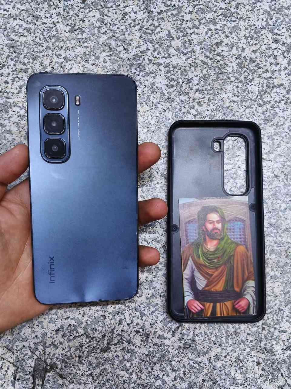 سلام عليكم جهاز انفنكس هوت 50 برو ذاكره 256 يشغل 60 فريم جهاز مستخدم بدون ملحقاته جهاز سلاسه تخبل الله شاهد بطاريه 5000 مكاني بغداد مدينة الصدر للتواصل واتساب ***********
