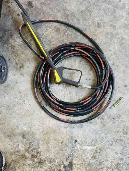 ماطور سنكل 5.5 حصان
مستعمل نظيف  جدا  
صوندة مسلح 15 متر + مسدس 
ضغط عالي كفالة عامة من كلشي 
السعر 625 الف 
مكاني بغداد 
***********
