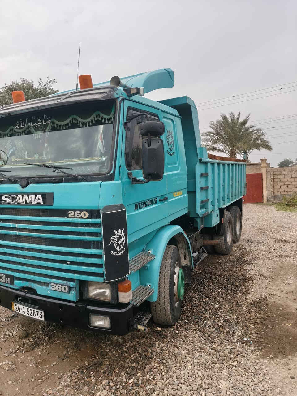 السلام عليكم
سكانيه 113 محرك 12.5
موديل 91بسنويه88 
رقم دهوك  سنويه تاريخ الانتهاء 28
اطارات الاماميه جدد الباقي نص عمر 
السياره جاهزه ماناقصه شي 
السعر الاتصال ***********
