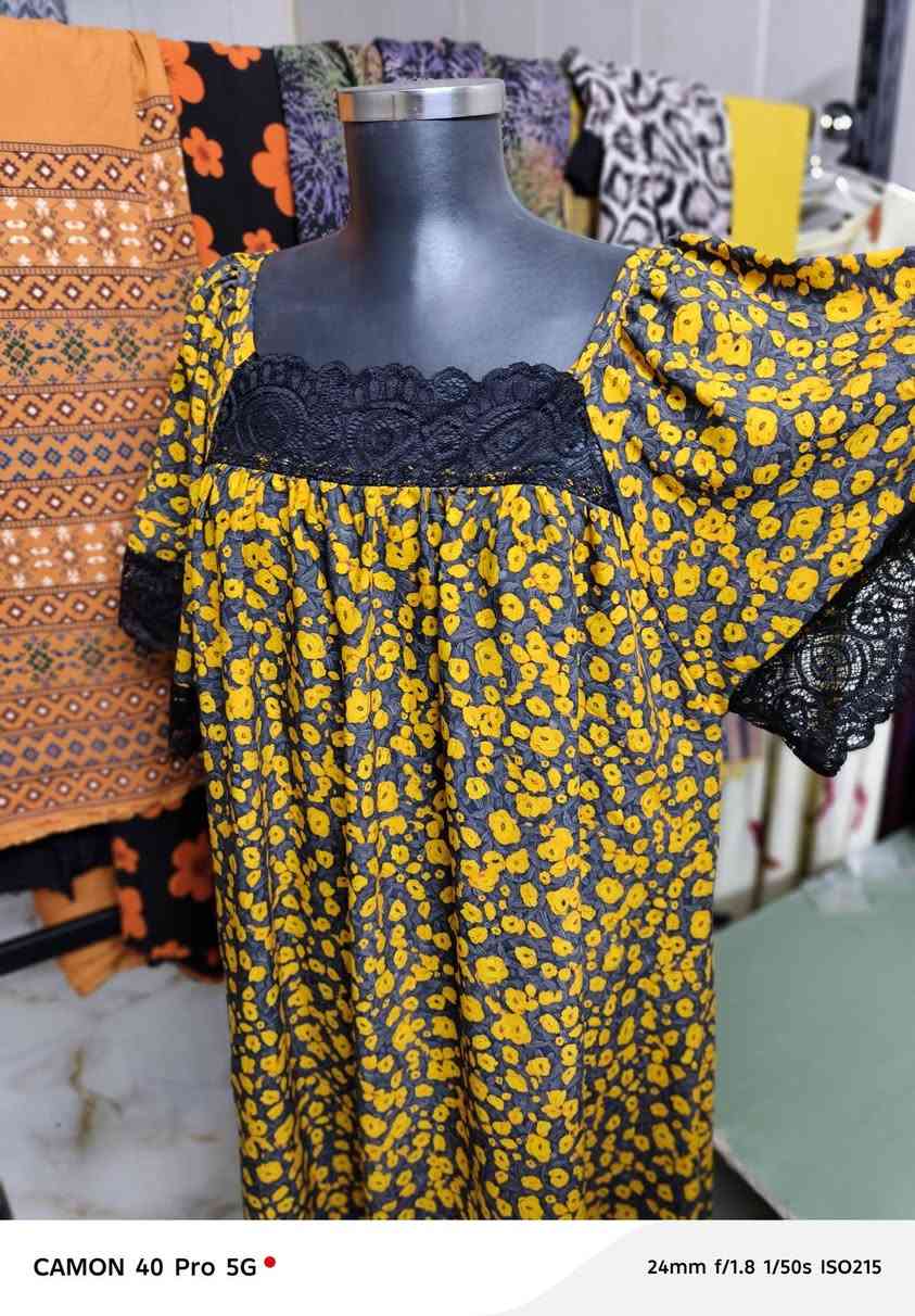 هلو بنات أي دشداشه بلمنشور موجوده سعر وحده ١٣ لاف ثنين ٢٥ آلاف توصيل ٣ دخلي حجزي *********** واتساب
