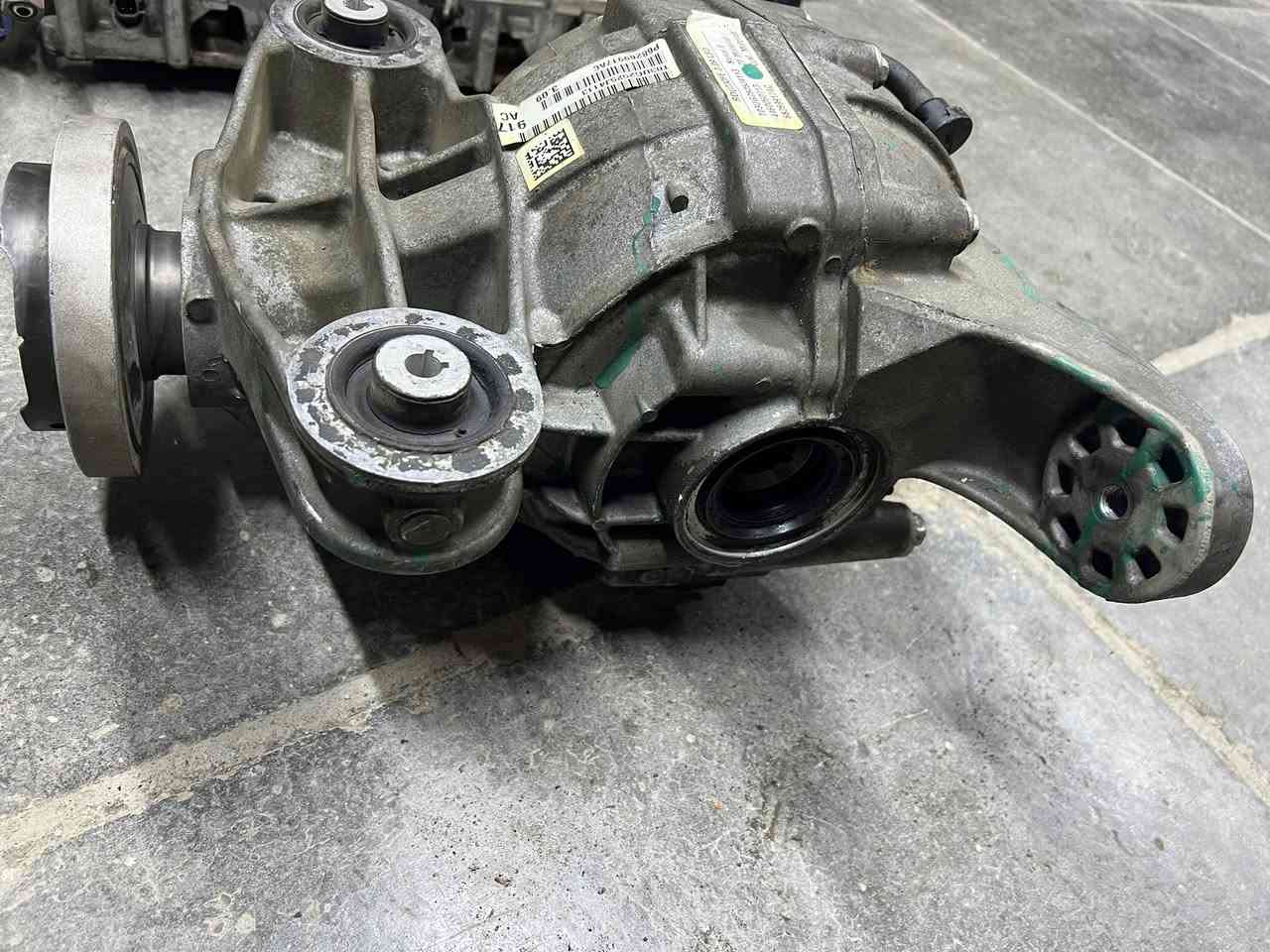 السلام عليكم شباب اكسل SRT  3.9 قفل مال موديل 2019 للبيع السعر 500$ الموشراي لا يجيني فدوه لكلبكم
***********
