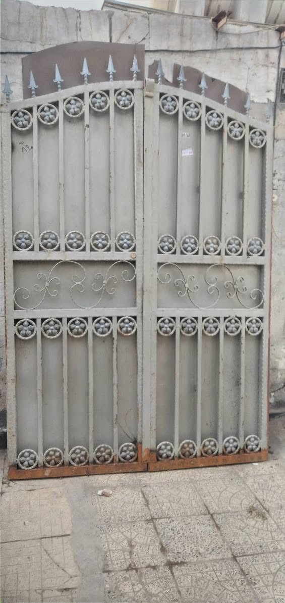 اسلام عليكم
باب إرتفاع  ٢٢٥ م  العرض ١٦٠
مكان بغداد 
 السعر  ١٣٥ الف
تصال ***********
لا يوجد  توصيل
