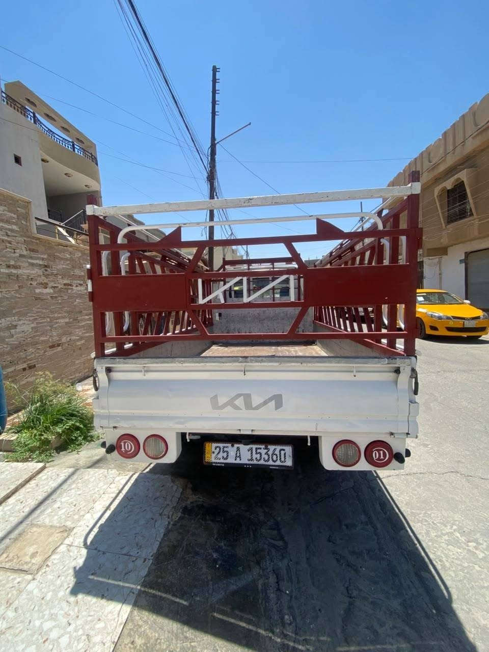 کیا 2700 مودیل 2010 بی بویاغ تەنها دەرگای سەکنی گوراوە زور تندو توڵە شەش تایەی تازەی لەژیرە مەکینە و گیری بە شەرت
***********
***********
شوین کرکوک

