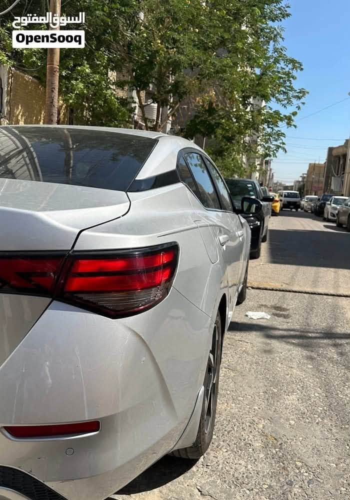 نيسان سنترا S 2023 معوقين بصرة
المعوق موجود بالمدينة فقط ضرير بضمانتي وكالة عامة يسوي  
سيارة فئة S
حادث بسيط جدا بدون تبديل فقط تعديل وصبغ  جاملغ و البنيد تقرير الفحص بالصور +رقم الشاصي +صور الحادث 
مكفولة شاصي مكينة كير وحدادية وصبغ غير الحادث
مبدل ويلات وتيرات ودسكات جدد 
السيارة ماشية 40000 على ايدي ماخذهة زيرو 
دهن امزويل الاصلي +بانزين محسن فقط
السيارة كاملة بدون اي نقص
موصفات السيارة 
رادار امامي 
رادار خلفي 
نقطة عمياء 
كامرة 
شاشة لمس منافذ usb/aux
مانع اصطدام خلفي
نظام sport 
مكينة السيارة 2000cc
كير السيارة cvt
مكفولة السيارة من كلشي عدة الحادث
ايرباك فقط استيرن وراجع سستم 
للتواصل 
***********-***********
السعر140ورقة وبيهة مجال
