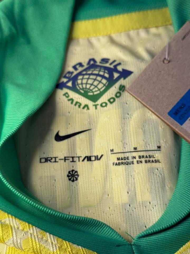 منتخب البرازيل اصلي علشرط تفحص خامه لكيرا فول شرط وكاله صنع في البرازيل قياس M


**إذا كنت صاحب هذا الإعلان وتريد حذفه لأي سبب، رجاءا أرسل رسالة إلى الدعم الفني**