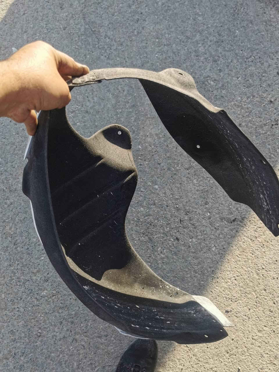 محرك كي فور 2000 زيرو كامل
بطانه تاير خلفي 

بطانة صندوق

مسطره كامله

ويل كامل زيرو 

رادر خلفي مع ضفيره

بيبان وغرفه كامله 
بوكس فيوزات كامل مع ضفيره

مبخره مع خزان وقود حداده خلفيه اماميه

***********
