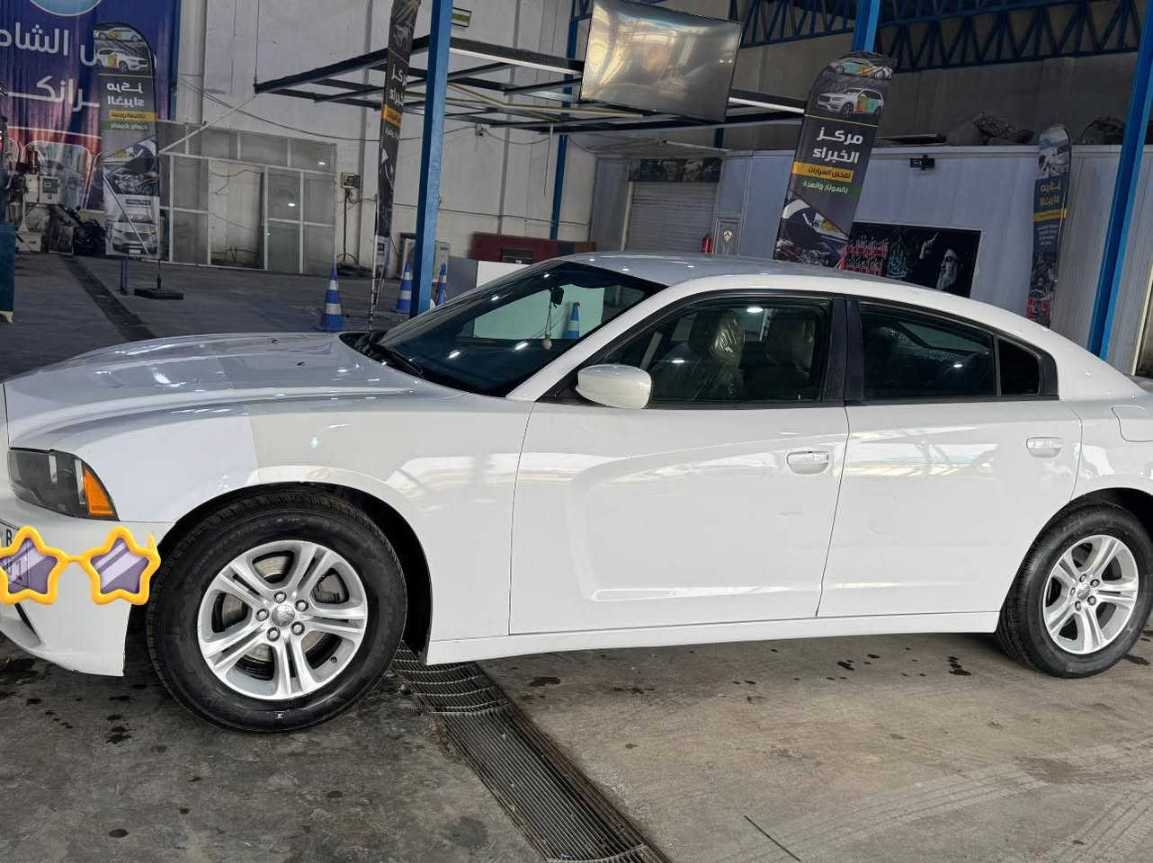 جارجر موديل ١٤
كفالة من الكص والسرقه سياره حلوه وجاهزه كفاله كلها فقط جاملغ امامي جهه سايق مصبوغ وحتى سونار بيها مكينه جديده كير طياره شاشه بلاديه 
متوم شمالي
ملاحظه السياره مغير من شكلها يعني مرتب عليها 
سعرها ٧٥ بيها مجال للشراي 
للاستفسار اتصل ***********
مو شراي لا اتعبك ولا تعبني رجاءاً
