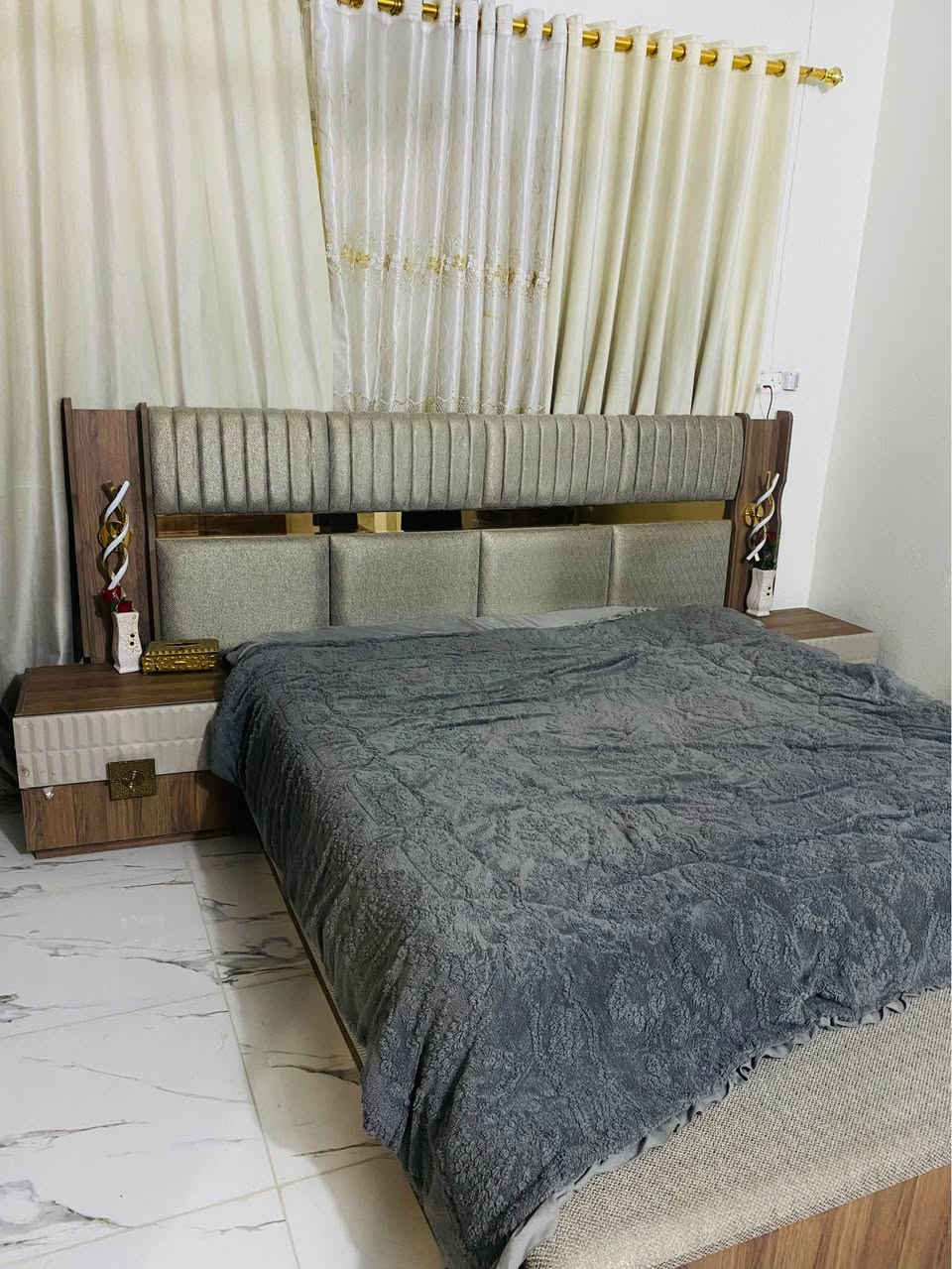 متاح غرفه نوع تركي مستخدمه شهرين درجه اولى عشر قطع  مع الشد مجانا      

*********** عمارة, ميسان
