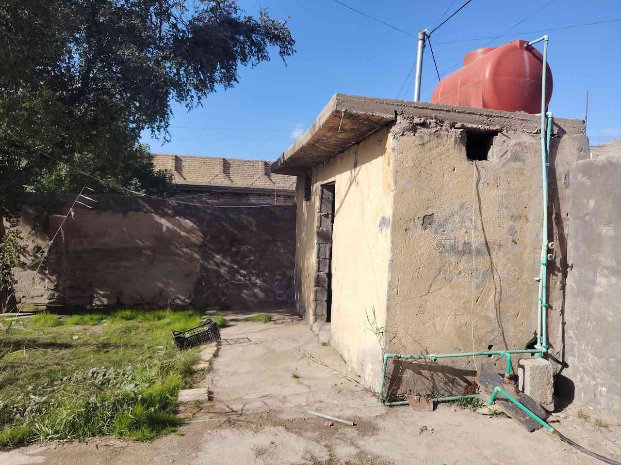 سلام عليكم بيت في الكوت حي الحكيم نزلت عميد جادر مساحته 320 مرقم من قبل البلديه باقي المعلومات
***********
